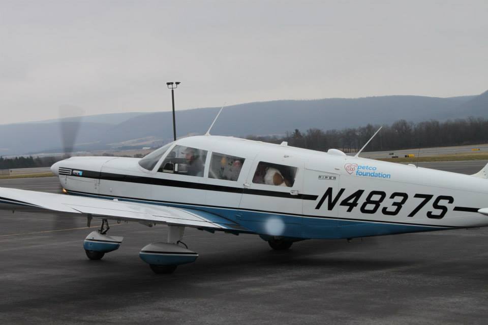 The Brave Tide plane arrives in State College! Photo courtesy Nittany Greyhounds